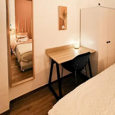 Charmant T2 Atypique, Renove, Confortable Beziers Exterior photo