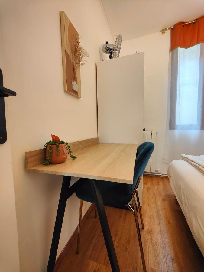 Apartment T2 Atypique, Renove, Confortable Béziers
